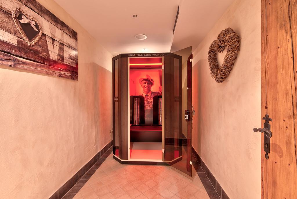 זאמנאון Hotel Garni Chasa Nova מראה חיצוני תמונה